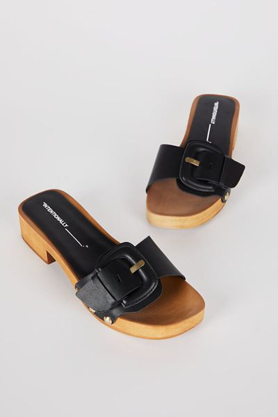 INTENTIONALLY BLANK MAR CLOG SANDAL IN BLACK, WOMEN'S AT URBAN OUTFITTERS