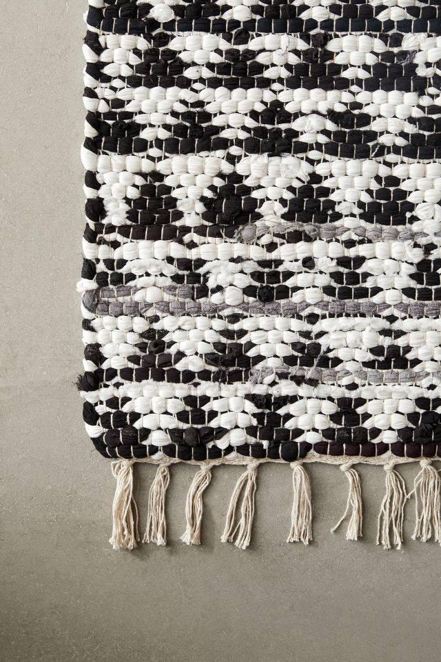 ReMADE By UO Remnant Chindi Woven Triangle Rug #4