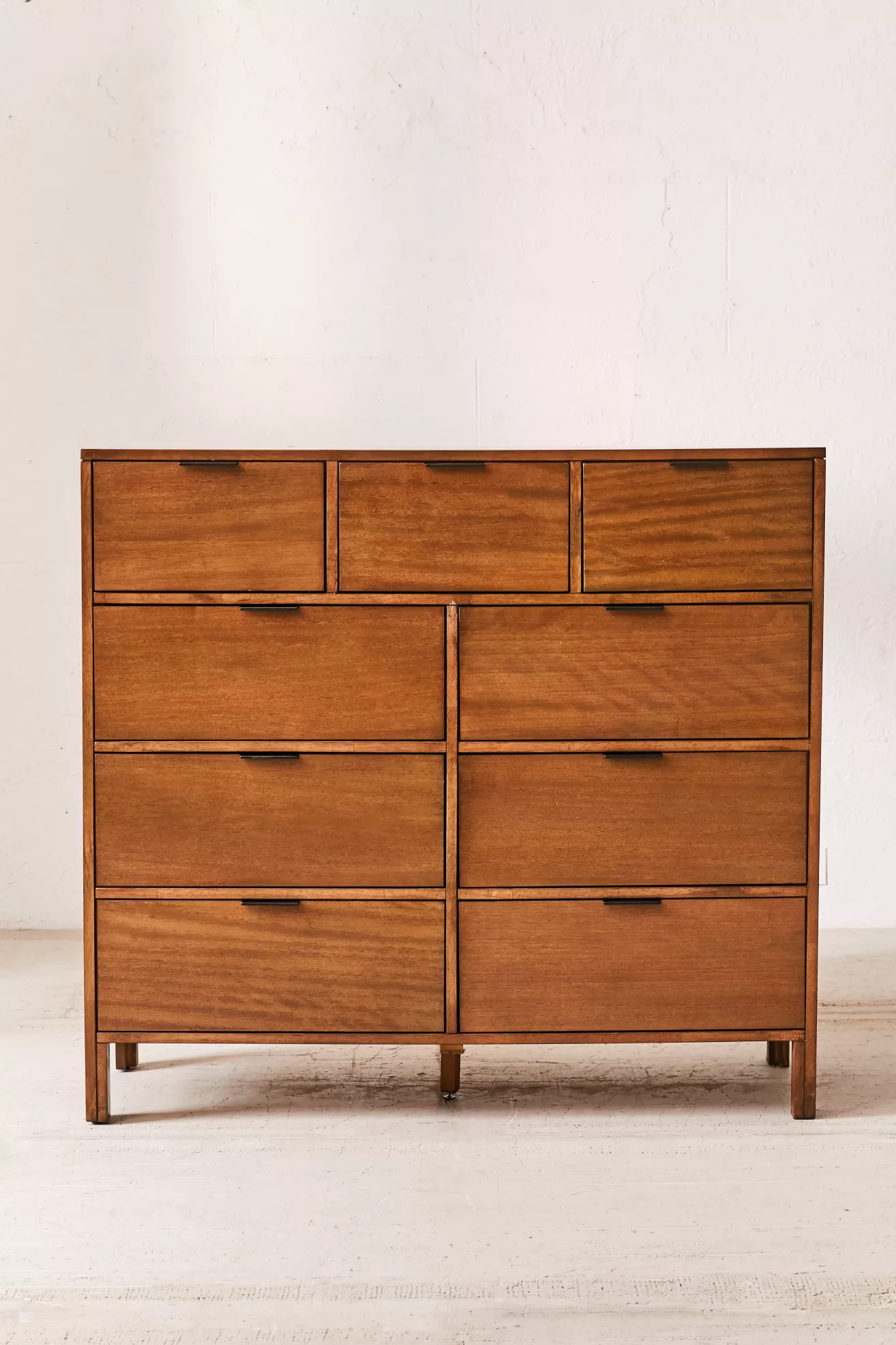 Rustic Jute-Brown 9-Drawer Dresser with Bronze Accents