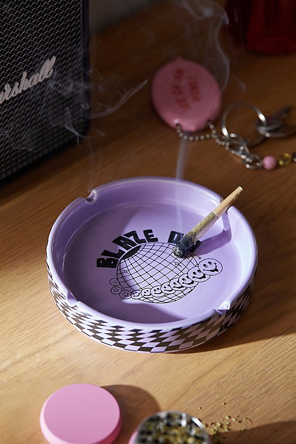 Urban Outfitters Graphic Printed Ashtray In Purple At