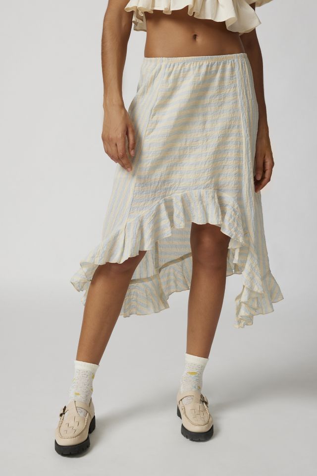 White ruffle 2024 skirt urban outfitters