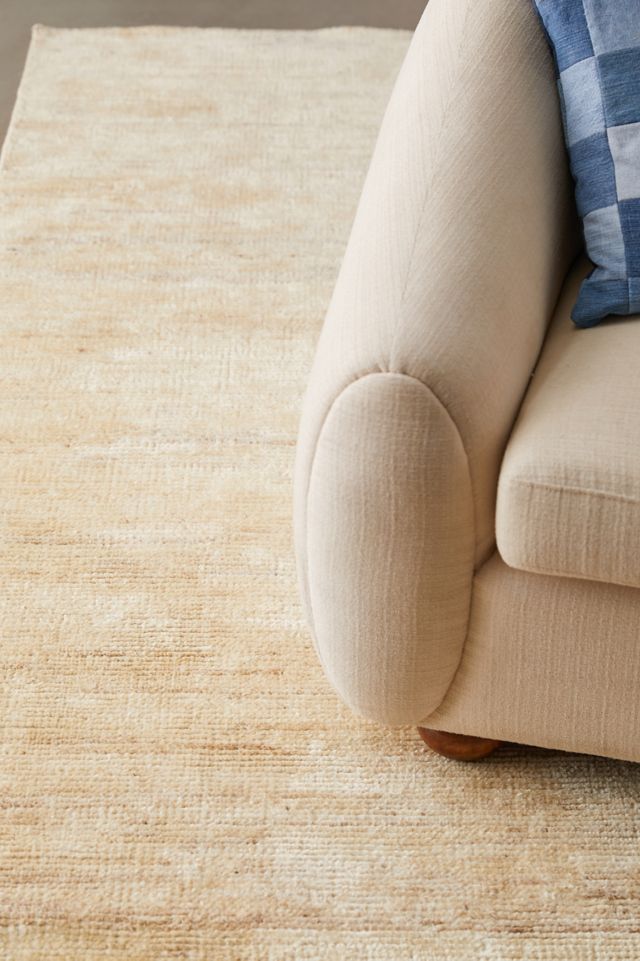 Hand-Knotted Beige Wool and Cotton Rectangular Rug 4' x 6'