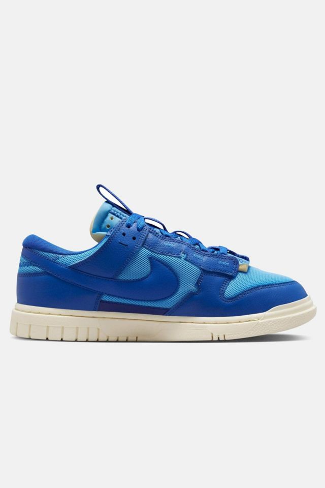 Urban outfitters 2025 nike dunks