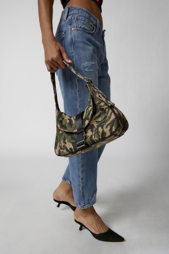 Thea shoulder clearance bag