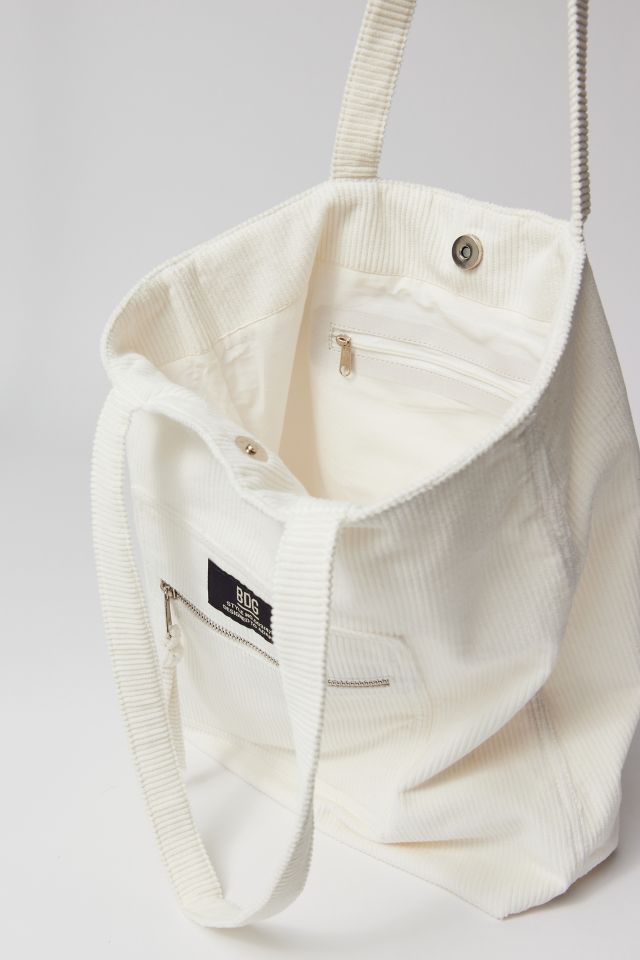 bdg mini canvas tote bag in ivory! @Urban Outfitters #minitotebag