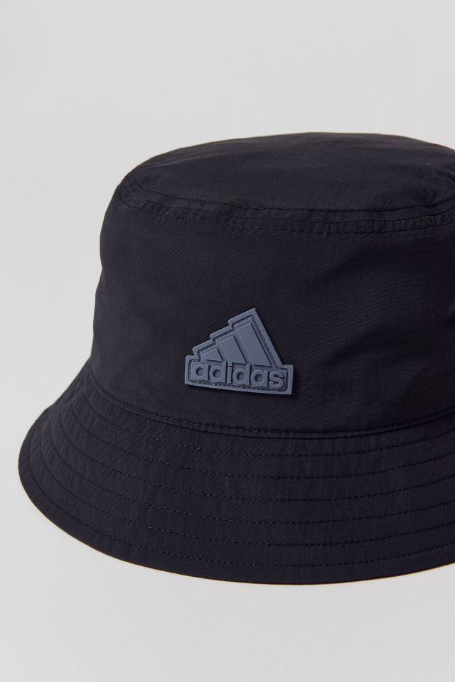 Urban outfitters cheap adidas bucket hat