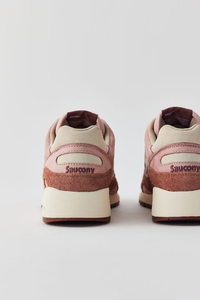 Urban best sale outfitters saucony