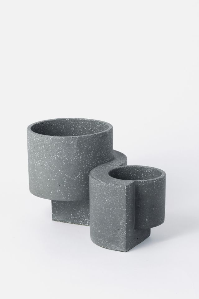 Tortuga Forma Concrete Terrazzo Planter - Set of 2 #1