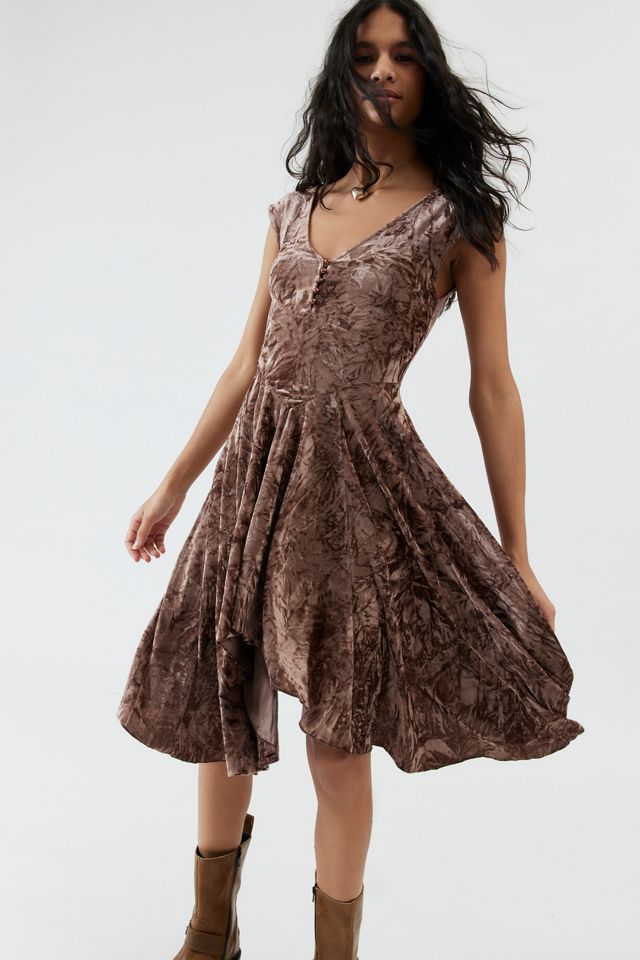 UO Corina Velvet Short Sleeve Mini Dress | Urban Outfitters