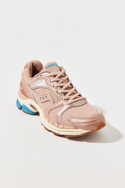 Saucony Women's ProGrid Triumph 4 Sneaker