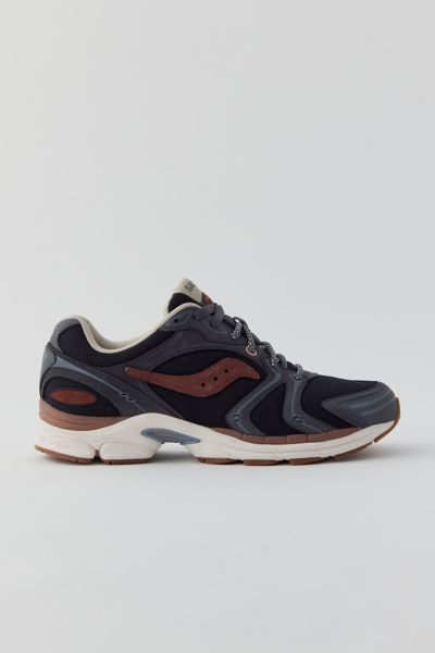 Saucony Progrid Triumph 4 Sneaker In Black/grey/brown