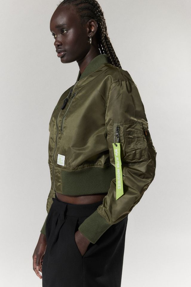 Alpha Industries UO Exclusive L-2B Cropped Bomber Jacket #2