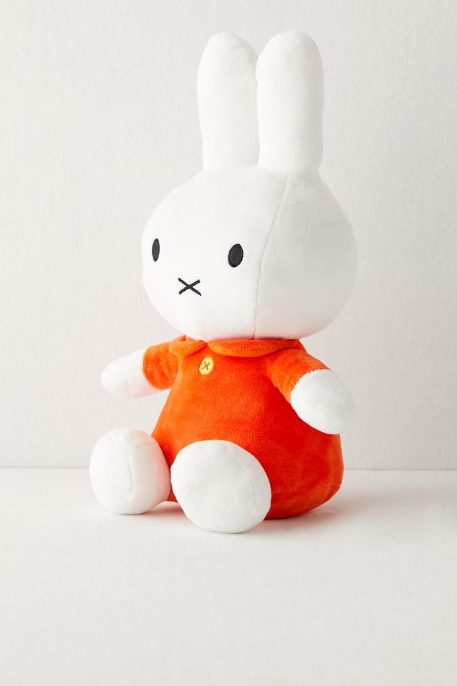 Peluche Miffy  Urban Outfitters Canada