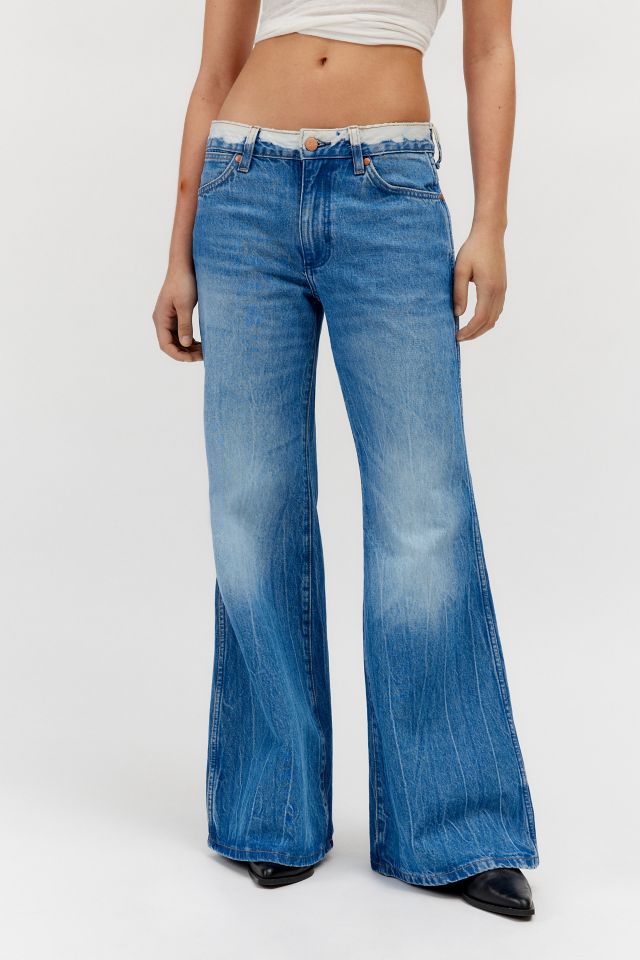 Wrangler Wanderer Flare Jean | Urban Outfitters