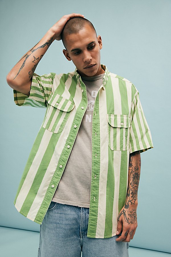Shop Levi's Skate Woven Button-down Shirt Top In Green, Men's At Urban Outfitters
