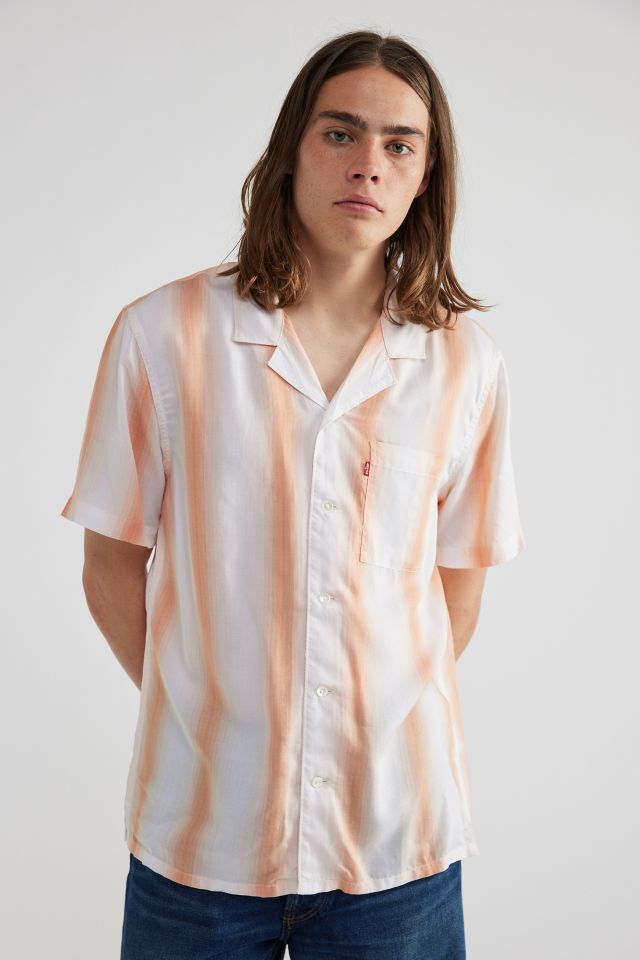 Levi s The Sunset Camp Collar Short Sleeve Button Down Shirt Urban Outfitters