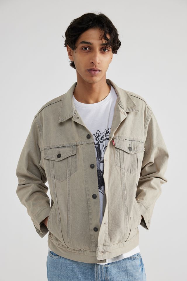 Levi’s® Relaxed Fit Trucker Jacket | Urban Outfitters