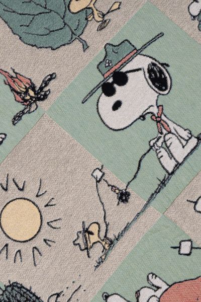 Parks Project X Peanuts Throw Blanket