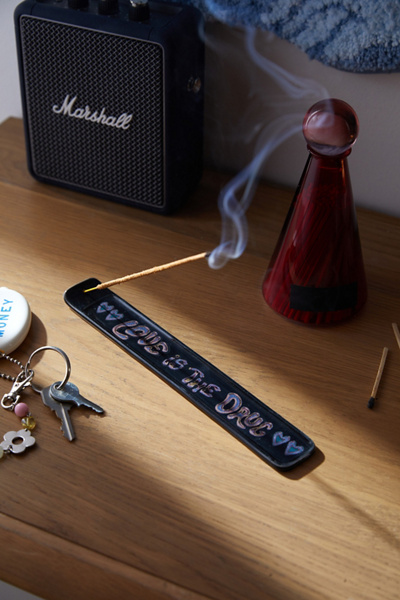 urbanoutfitters アーバンアウトフィッターズ　イノセントホルダー Graphic Printed Incense Holder | Urban Outfitters