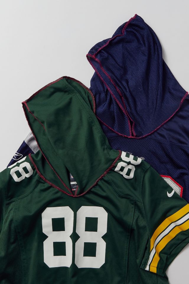 hoodie under nfl jersey