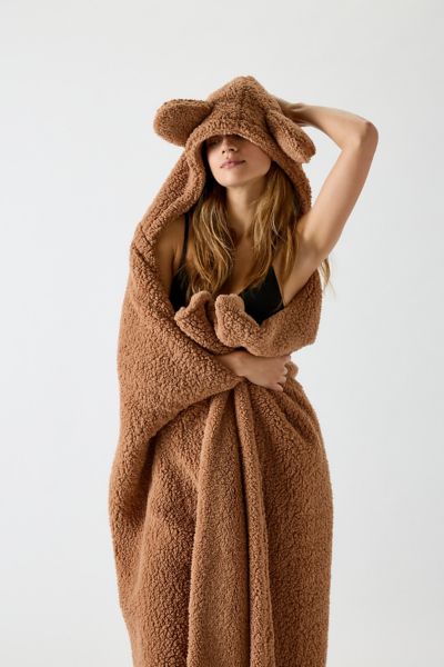 Urban outfitters best sale fuzzy blanket