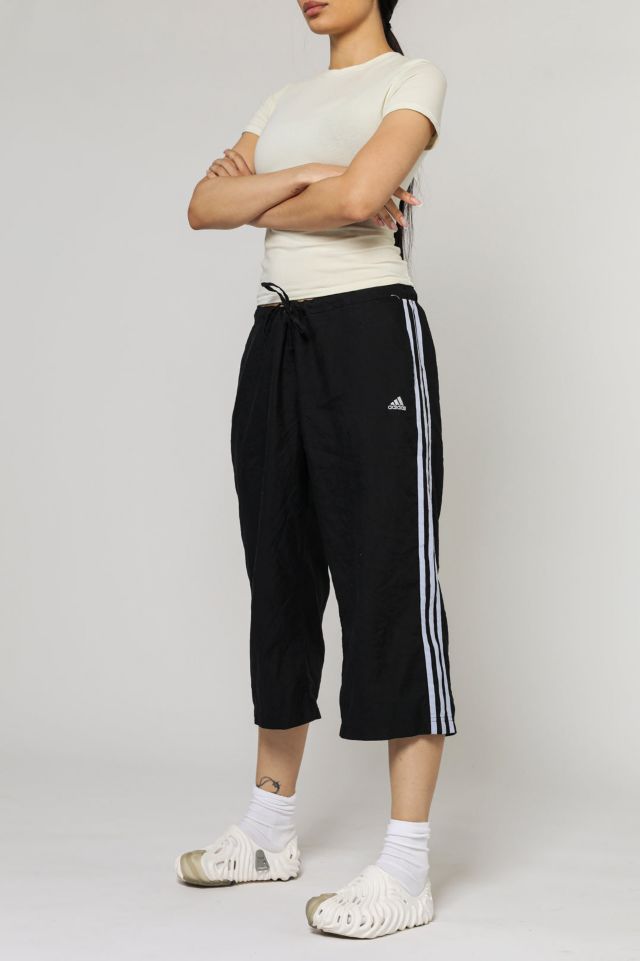 Capri store adidas pants