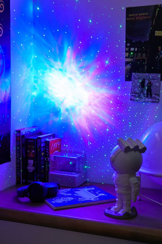 Galaxy Vibes™ Astronaut Projector – The Urban Pride