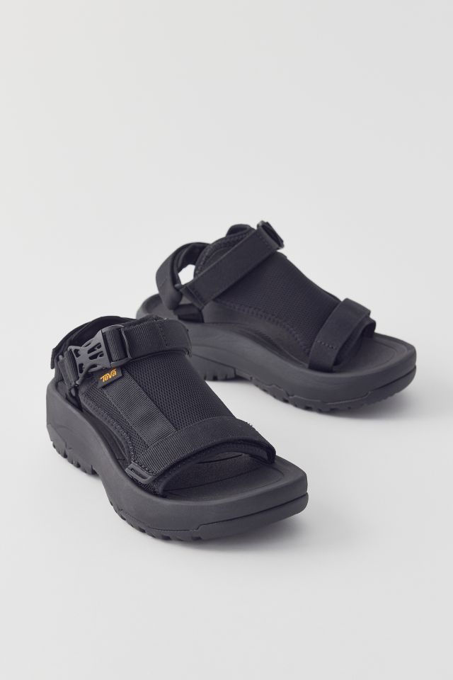 靴 Teva Hurricane Ampsole Volt Black Teva Hurricane Ampsole Volt Sandal | Urban Outfitters