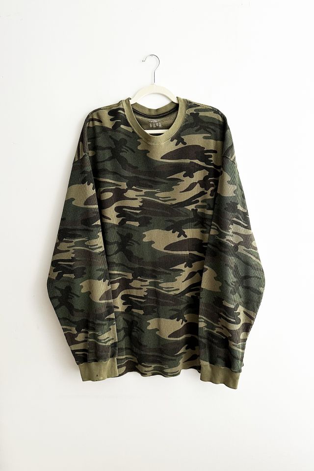 Vintage Oversized Camo Thermal 02 Urban Outfitters