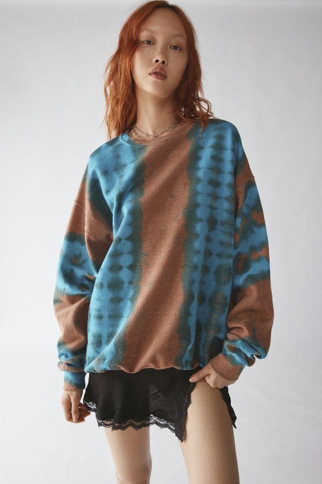 Urban Renewal Remade Enchanted Dye Crew Neck Sweatshirt Urban Outfitters