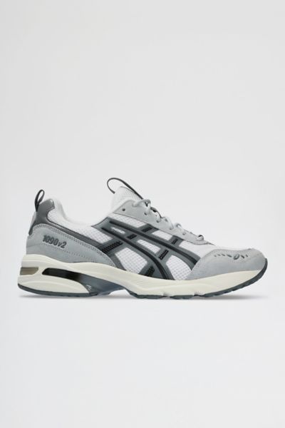 Asics Gel-1090v2 Sneaker In White/steel Grey