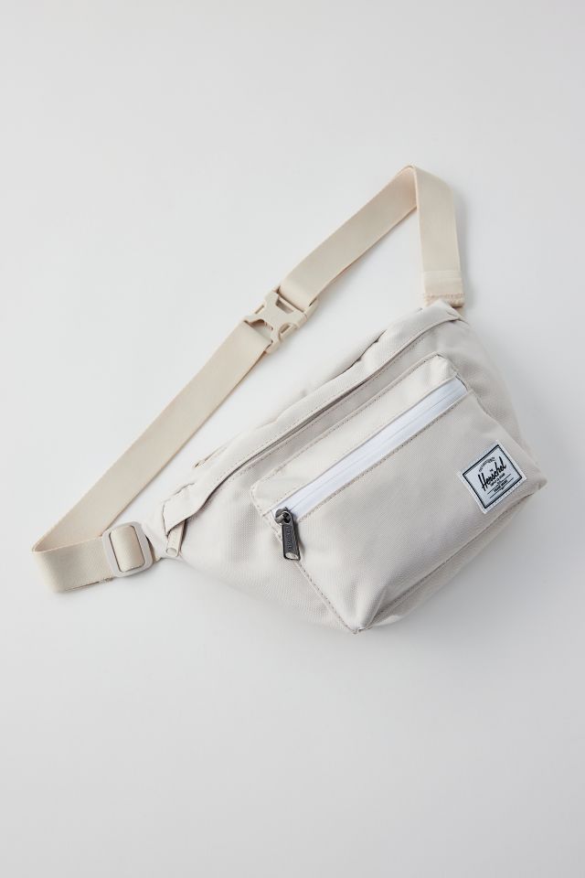 Herschel fanny pack urban outfitters online