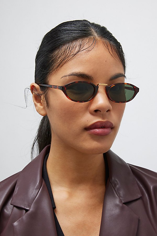 Urban Renewal Vintage Saint Sunglasses In Metallic