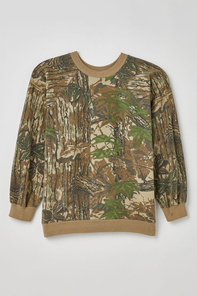 Vintage Camo Crew Neck Sweatshirt | Urban Outfitters Vintage Camo Crew Neck Sweatshirt | Urban Outfitters
