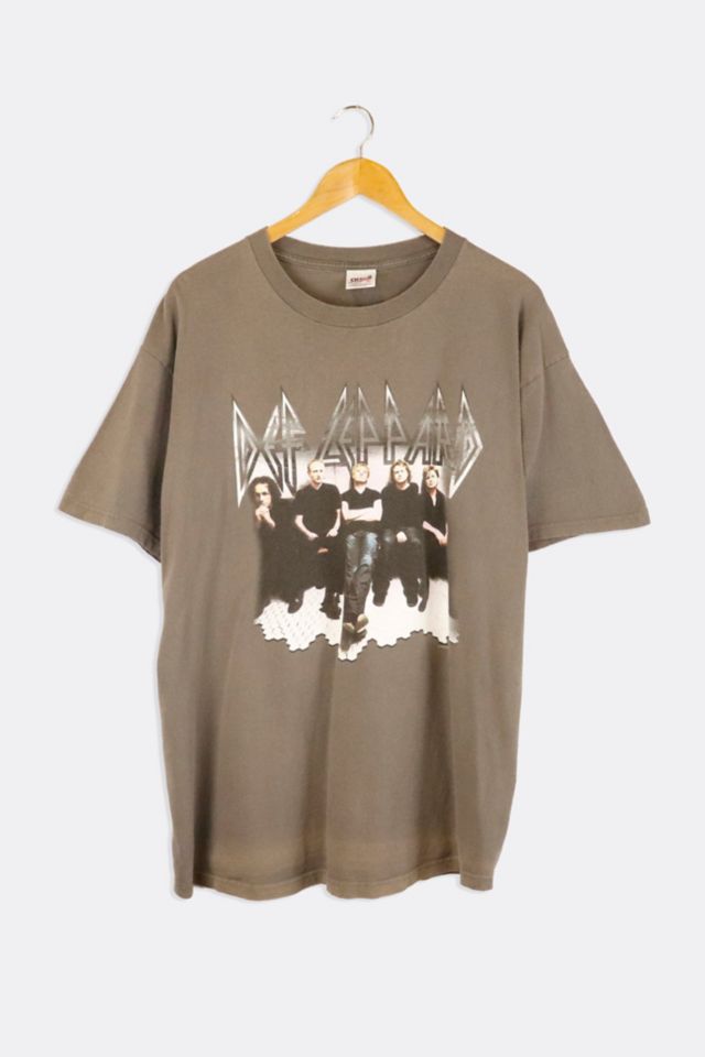 Vintage 1999 Def Leppard Band Tour T Shirt | Urban Outfitters