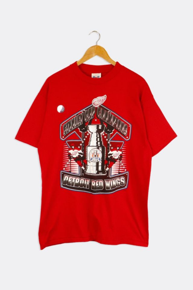 Vintage 1997 Detroit Red Wings Stanley Cup Champions T-Shirt