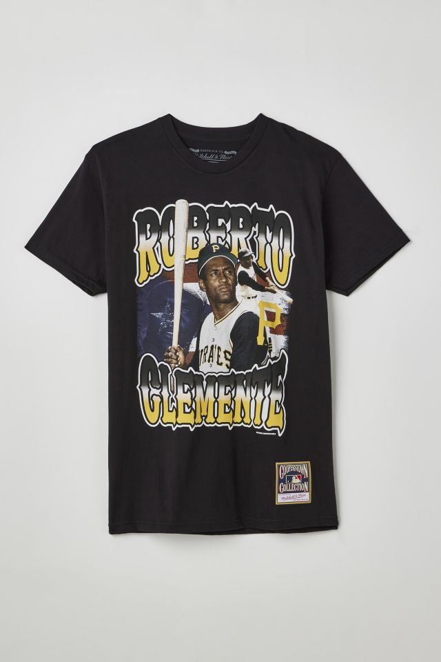 Mitchell & Ness Roberto Clemente Heritage Tee in Black, Men's at Urban Outfitters