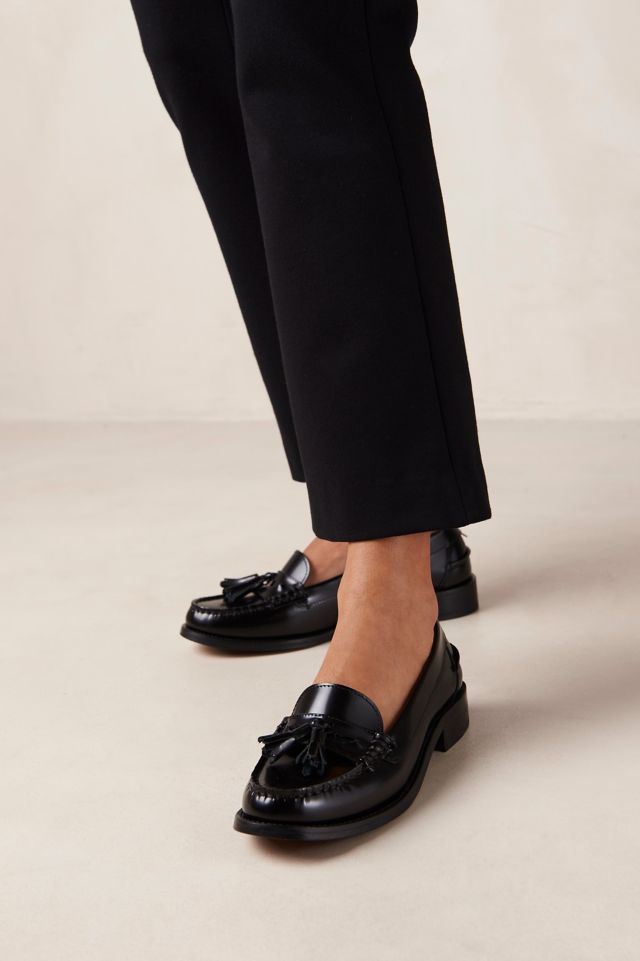 ALOHAS Terrane Leather Tassel Loafer