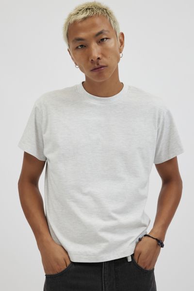 BDG BONFIRE CROPPED COTTON TEE IN GREY, MEN'S AT URBAN OUTFITTERS 