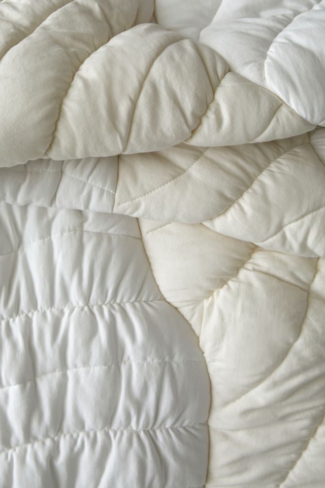 Jersey Scrunch Quilt | Urban Outfitters