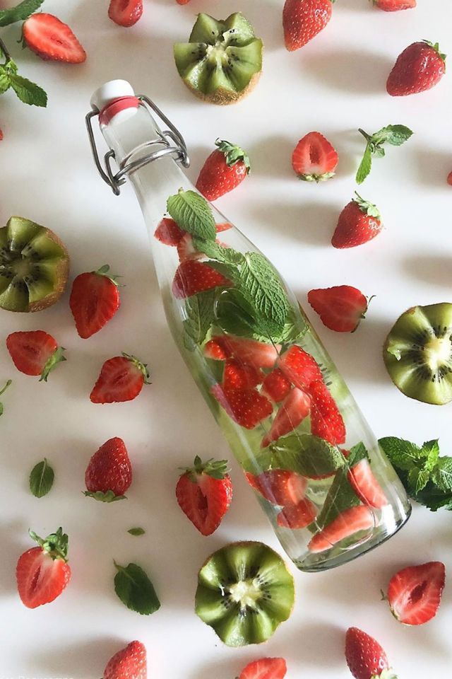 Le Parfait French Glass Swing Top Bottle Set #2