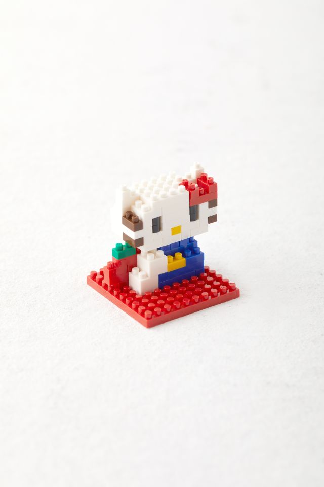 Hello Kitty NBCC-010 nanoblock meet Hello Kitty