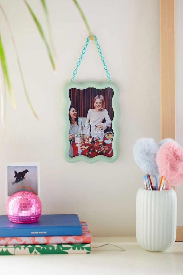 Avery Chain Link Picture Frame | Urban Outfitters