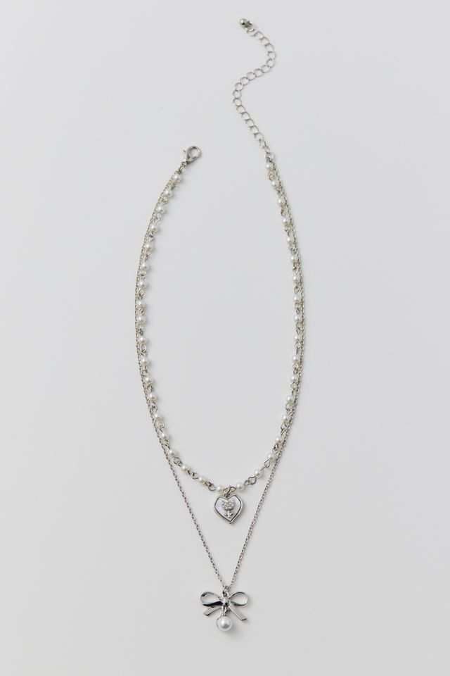 Margot Delicate Pearl Layering Necklace | Urban Outfitters