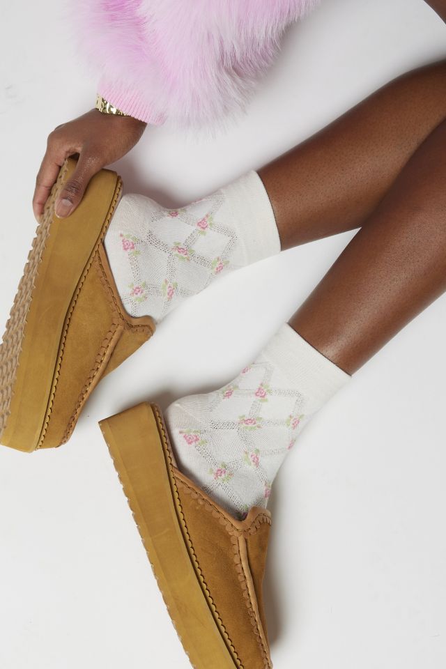 Rose Trellis Crew Sock | Urban Outfitters