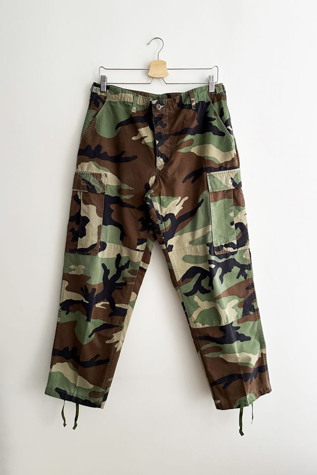 Boston Proper Distressed Camo Cargo Pants (S)