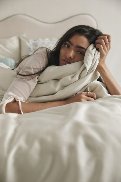 Jackie Tufted Comforter