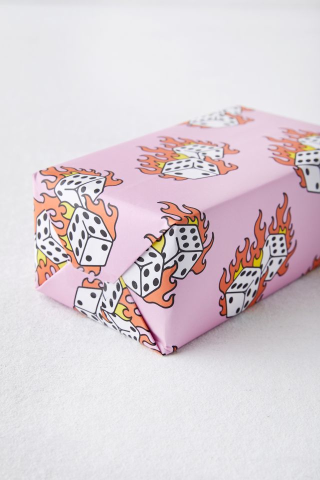 Papier-cadeau dés enflammés #2