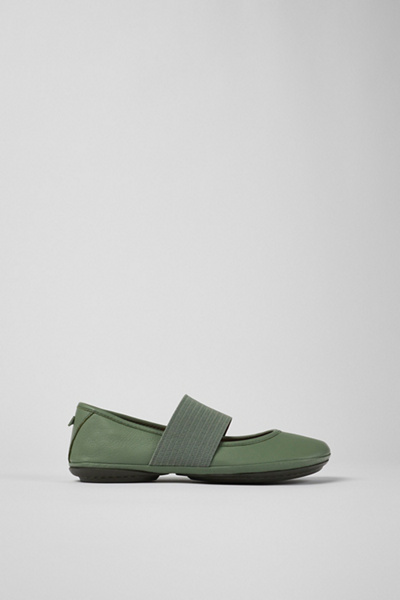 Camper Right Nina Flat in Brown