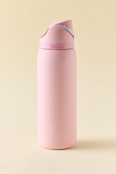 Owala Freesip 40 oz Water Bottle In Rose Quartz At Urban Outfitters